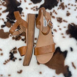 Steve Madden platform strapped sandals